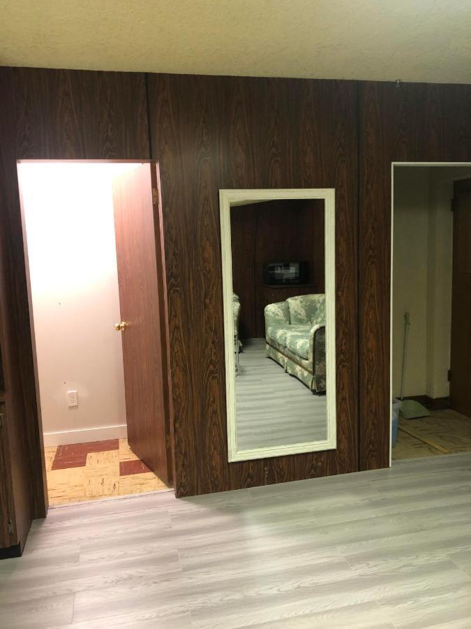 Cozy Guest Home Close To Downtown Vancouver Sights & Subway Station Exterior foto